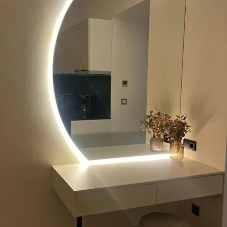 Romantic Boutique By Yamaluxe Apartment *