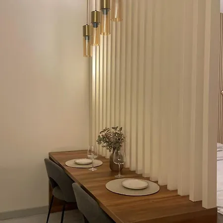 Romantic Boutique By Yamaluxe Apartment Bucharest