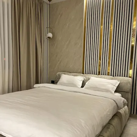 Romantic Boutique By Yamaluxe Apartment *