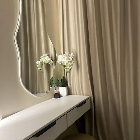 Romantic Boutique By Yamaluxe Bucharest